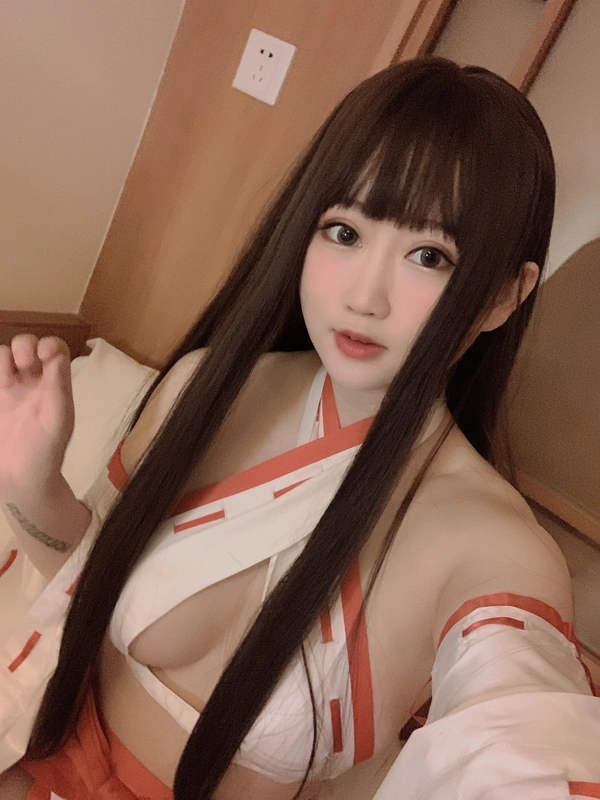 女巫 - 是依酱吖