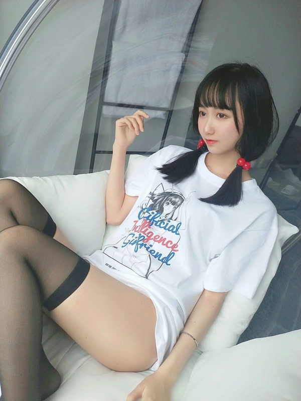 智能型彼女 T恤 - 木绵绵OwO