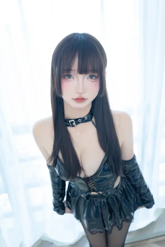 美脚调教 - 神楽坂真冬